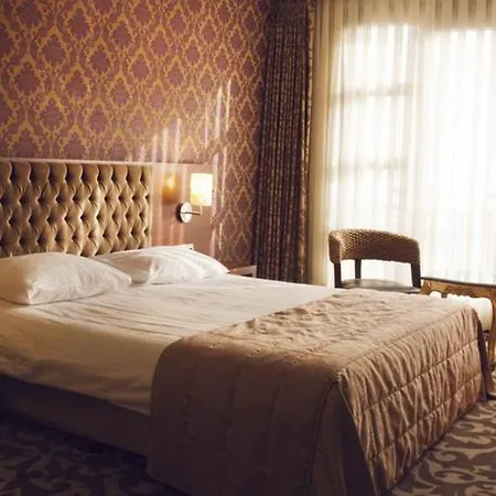 Suadiye Otel 4*