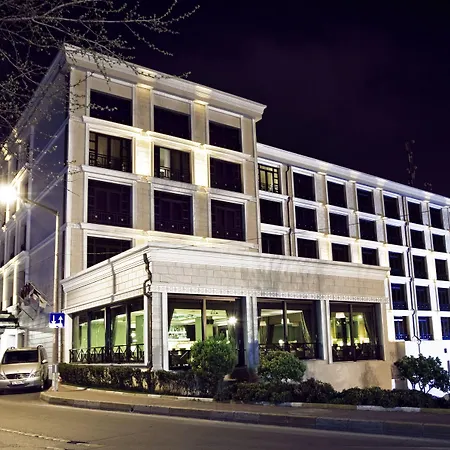 Hotell Suadiye 4*